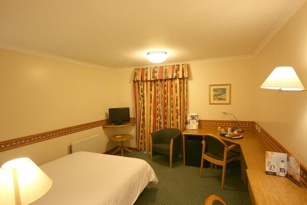Days Inn By Wyndham Donington Castle Donington Exterior photo