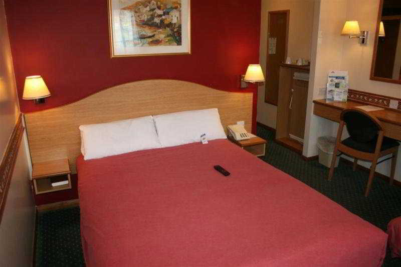 Days Inn By Wyndham Donington Castle Donington Exterior photo